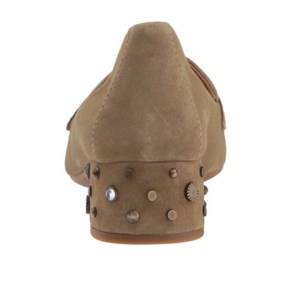 UGG Elise Studded Suede Leather Shoe Beige 9 NIB - Picture 2 of 14